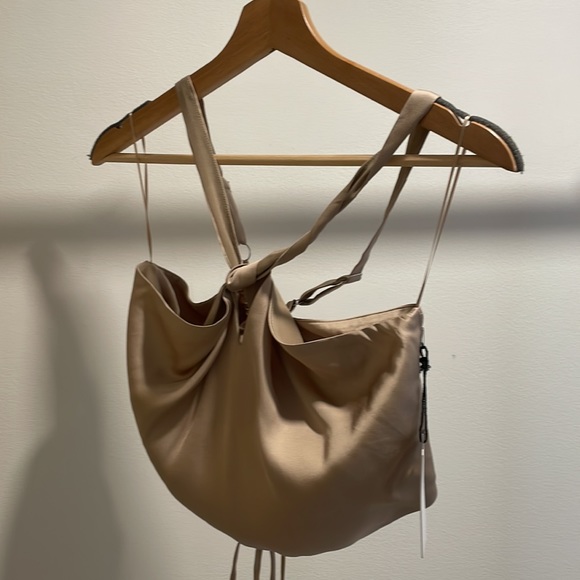 ASTR THE LABEL | ROBIN TOP | KHAKI - Picture 5 of 7